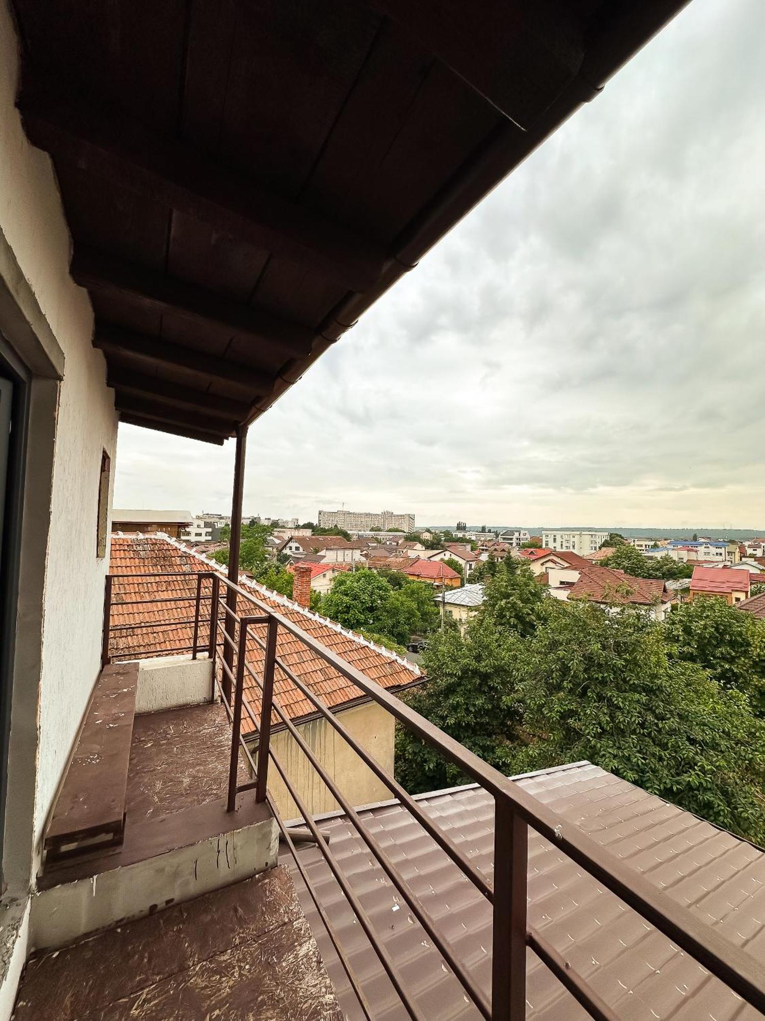 The Royal - Studio With Balcony & Panoramic View Κραϊόβα Εξωτερικό φωτογραφία